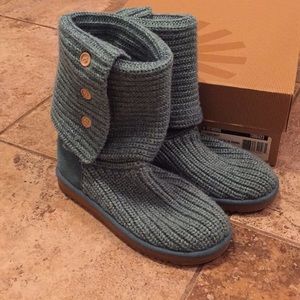 Knitt Ugg